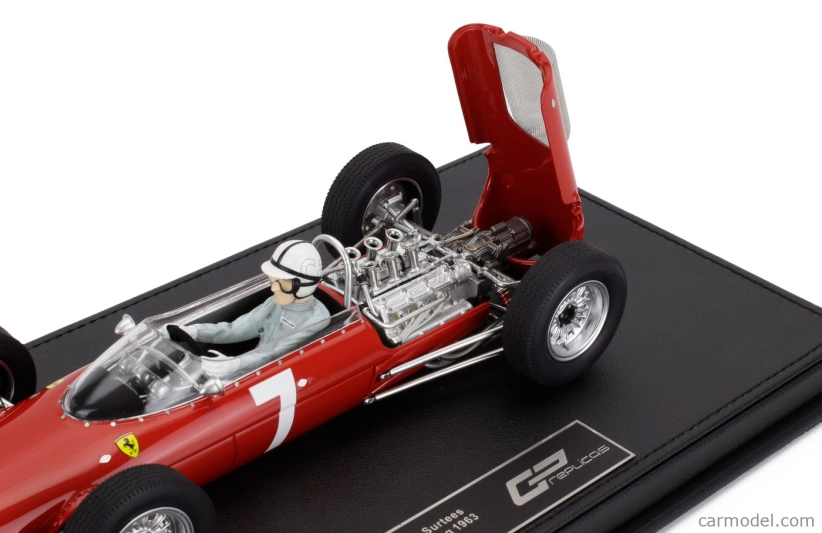 Gp-repliky Ferrari F1 156 F1-63 N 7 Winner Nurburgring German Gp (s figúrkou pilota) 1963 John Surtees 1:18 Červená