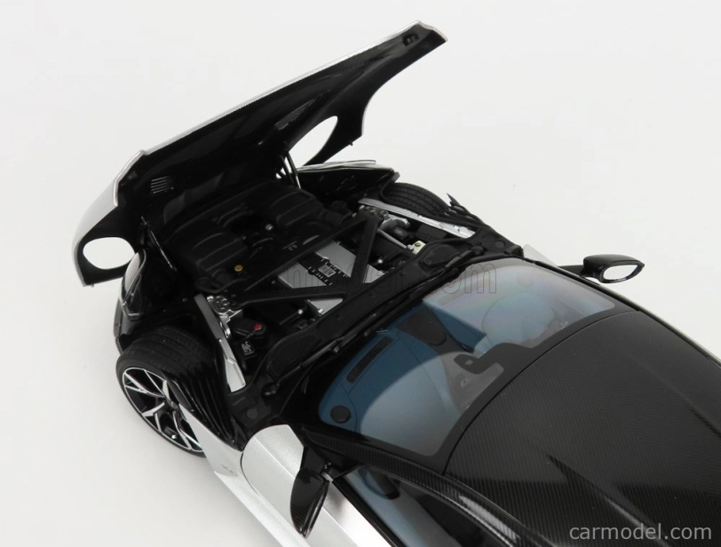 Autoart Aston martin Dbs Superleggera 2019 1:18 Bleskové Stříbro