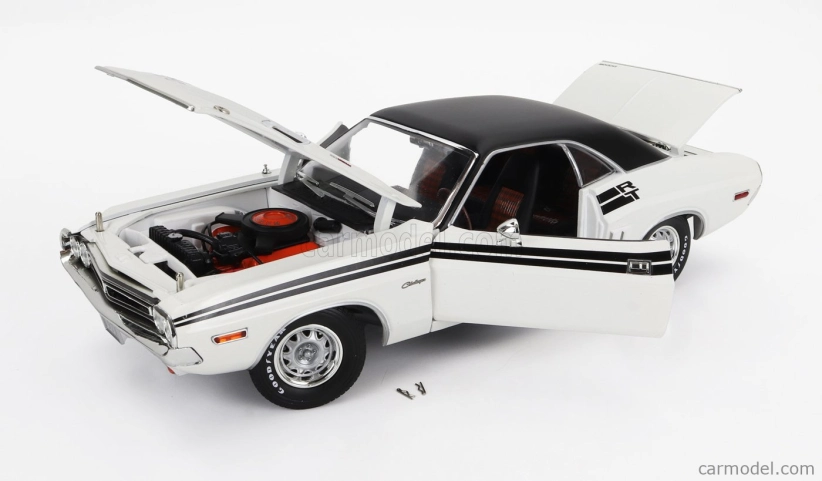 Greenlight Dodge Challenger R/t Coupe 1971 1:18 Bílá Černá