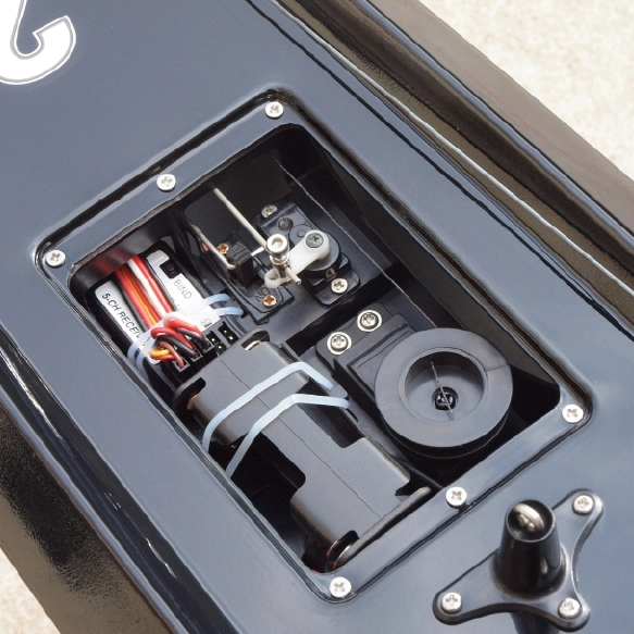 RC plachetnica Focus V2