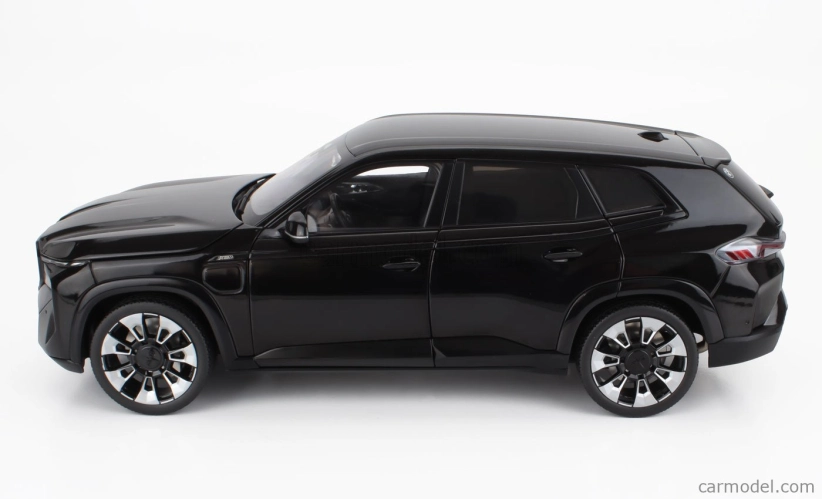 Minichamps BMW X-series Xm (g09) 2023 1:18 Black