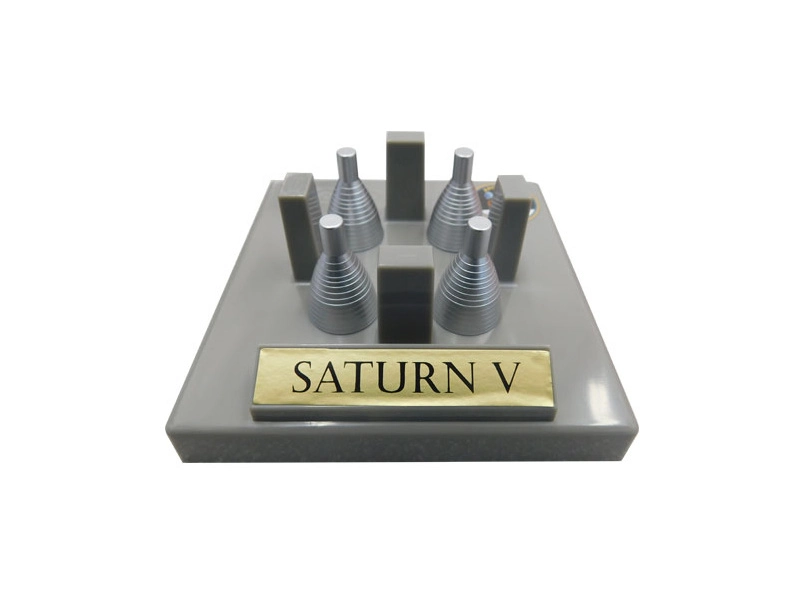 Estes Saturn V 1:200 RTF