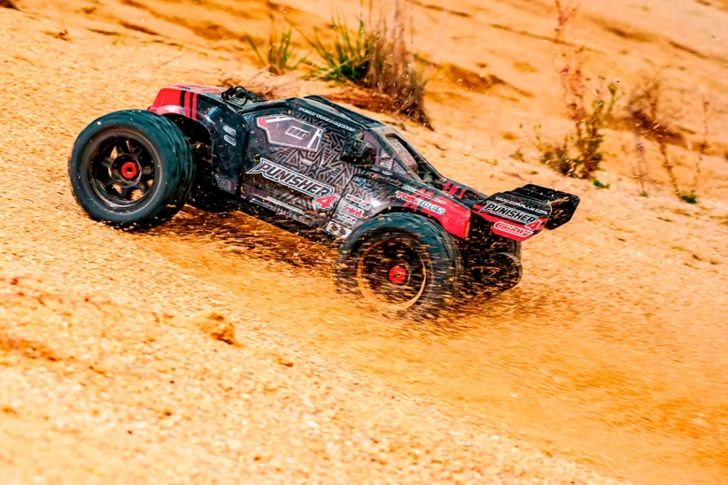 RC auto PUNISHER-4 Monster Truck 4WD 3-4S RTR, zelená