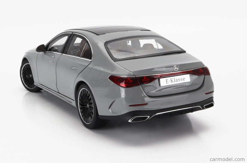 Mercedes benz triedy E (w214) Amg Line 2024 1:18 Alpine Grey