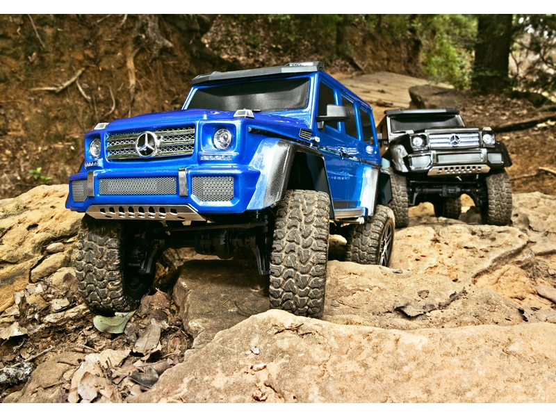 RC auto Traxxas TRX-4 Mercedes G500 1:10 s LED osvětlením TQi, černá