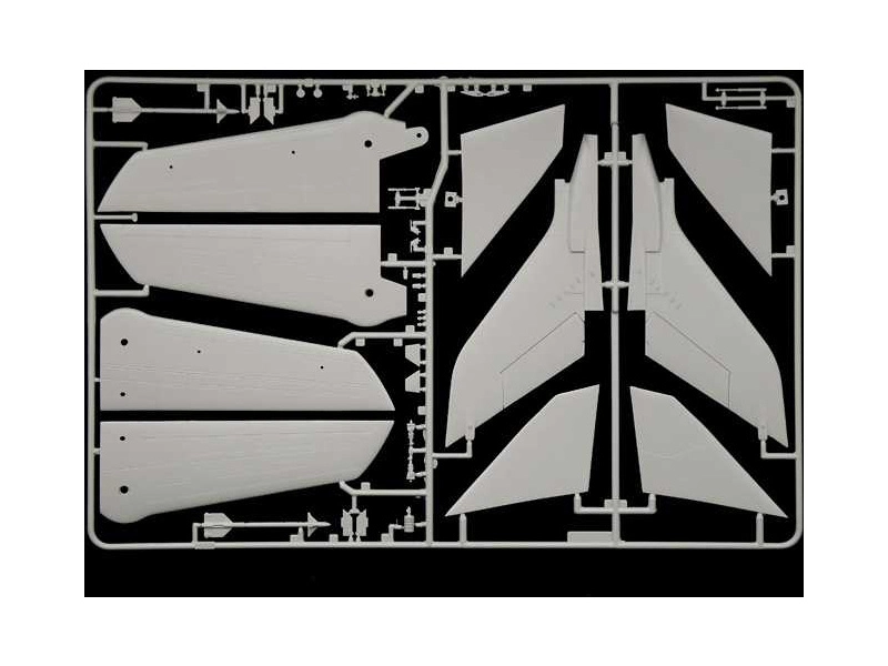 Italeri Panavia Tornado GR.1/IDS - Válka v Zálivu (1:48)
