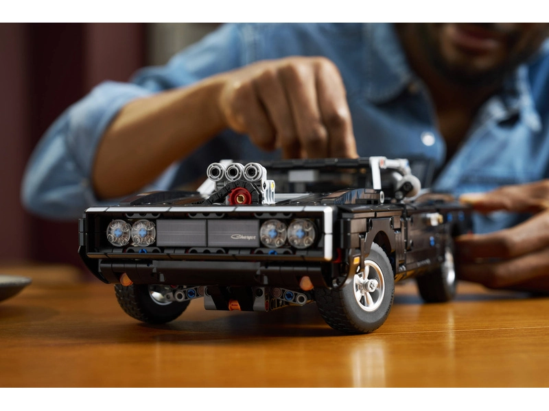 LEGO Technic - Auto Fast and Furious Dodge Charger R/T