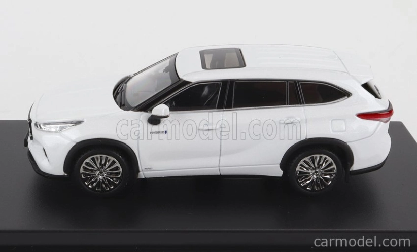LCD model Toyota Highlander 2022 1:64 biely