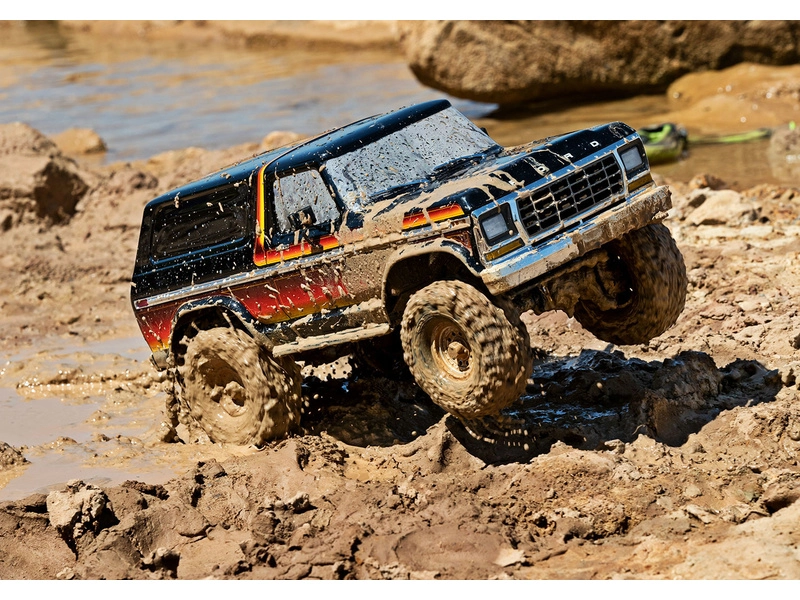 RC auto Traxxas TRX-4 Ford Bronco 1979 1:10 RTR Sunset
