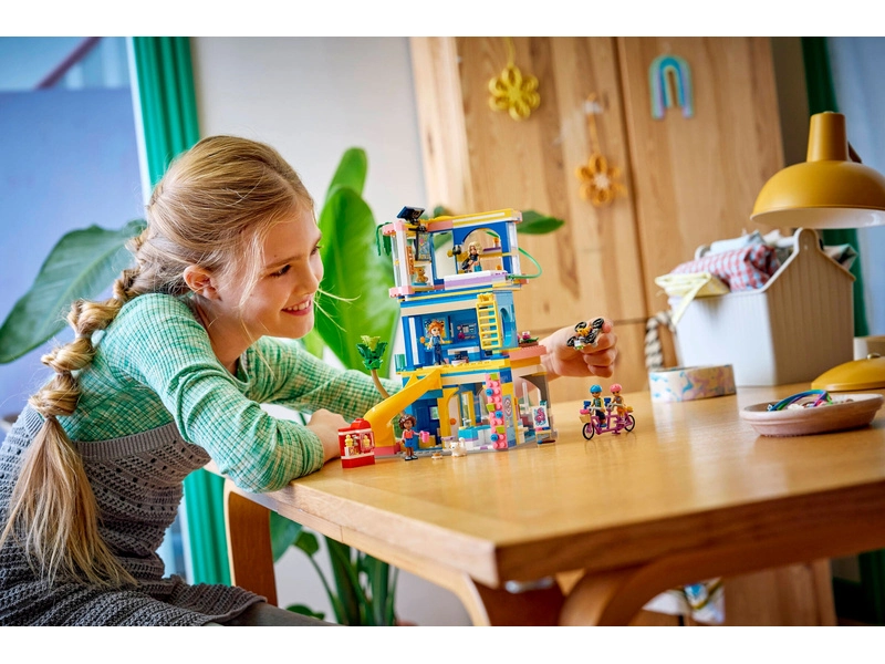LEGO Friends - Klubovňa pre kamarátov v mestečku Heartlake