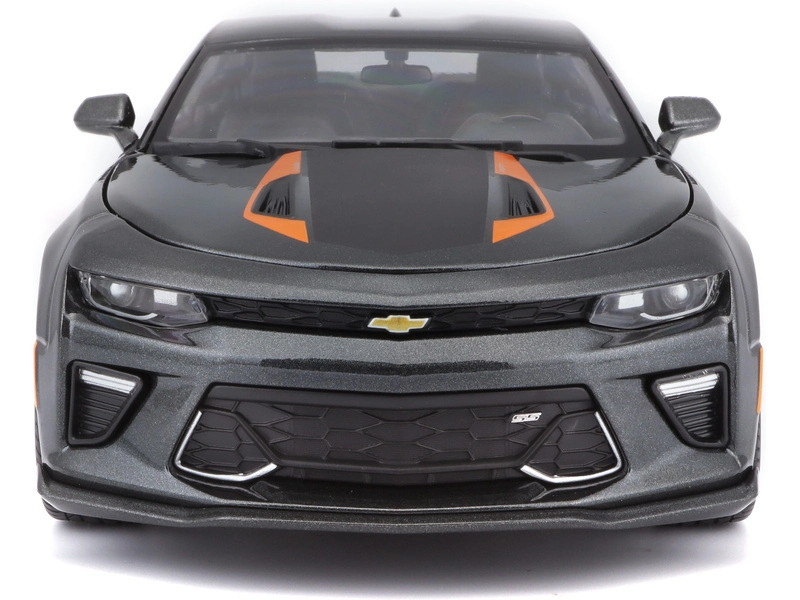 Maisto Chevrolet Camaro 2017 50. výročí 1:18 šedá metalíza