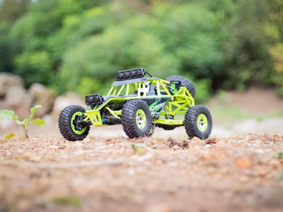 BAZAR - RC auto Písečná buggy Across + náhradní baterie