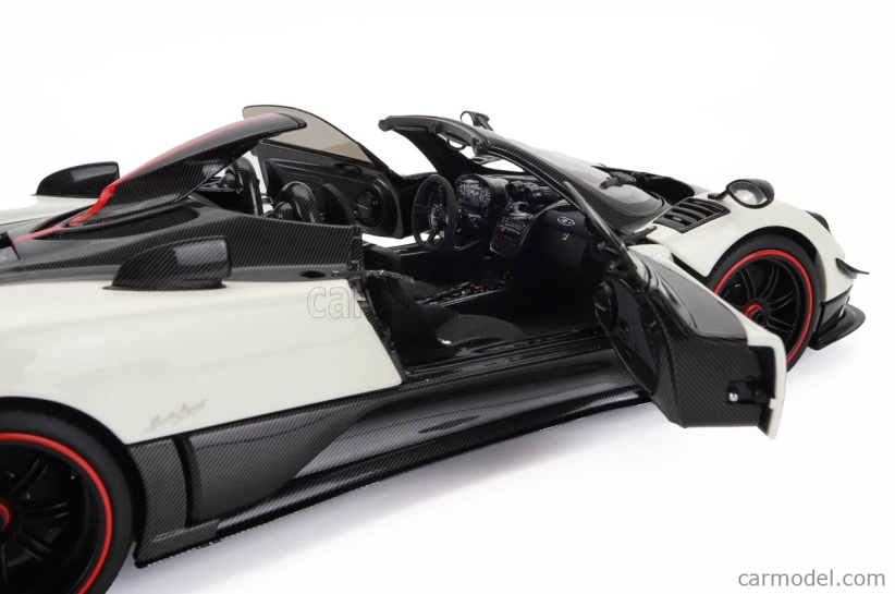 Almost-real Pagani Zonda 5 Cinque Roadster 2009 1:18 Bílý Černý Uhlík