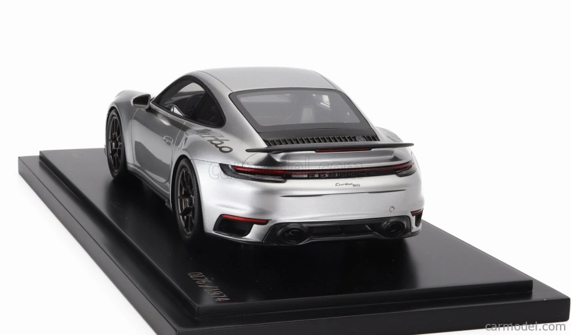 Spark-model Porsche 911 992 Turbo Coupe 2024 - 50th Anniversary 911 Turbo - Con Vetrina - With Showcase 1:18 Silver