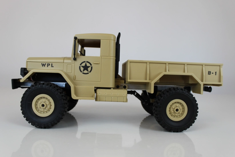 RC auto Military Truck, piesková