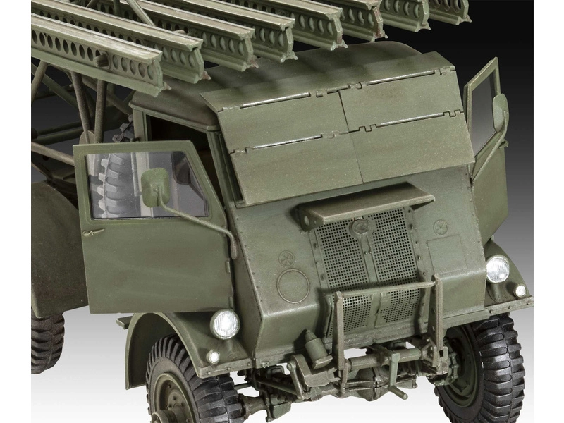 Revell W.O.T. 8 BM-13-16 Katyusha/Cargo (1:35) (súprava)