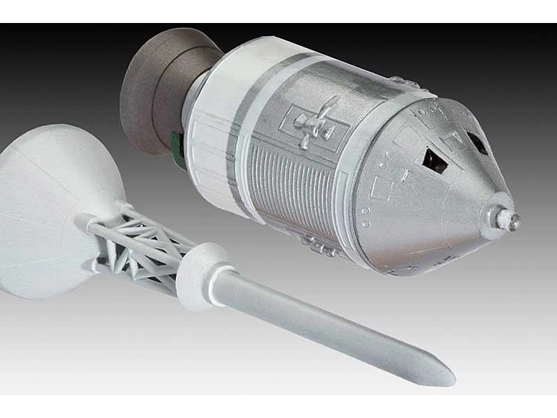  Revell Raketa Saturn V (1:144)