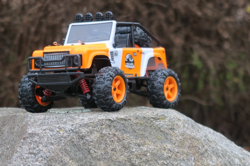 RC auto JEEP Subotech Brave, oranžová