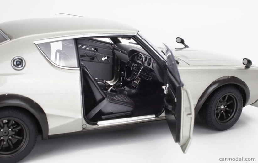 Autoart Nissan Skyline 2000 Gt-r (kpgc110) Coupe 1973 1:18 Strieborná