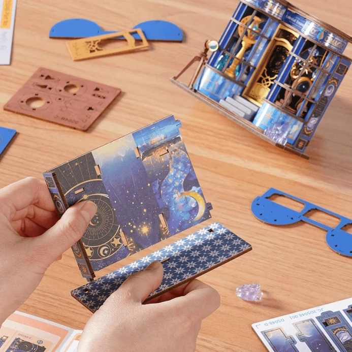 RoboTime 3D skládačka Miniatura domečku Kouzelný astronomický obchod