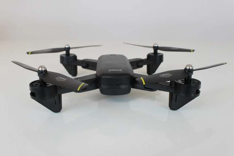 Dron DM107s, černá