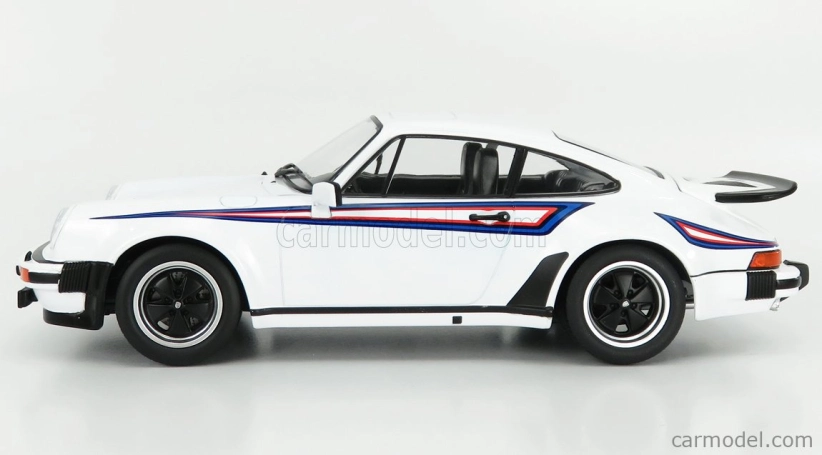 Porsche 911 930 Turbo Coupe 1976 v mierke 1:18 biela