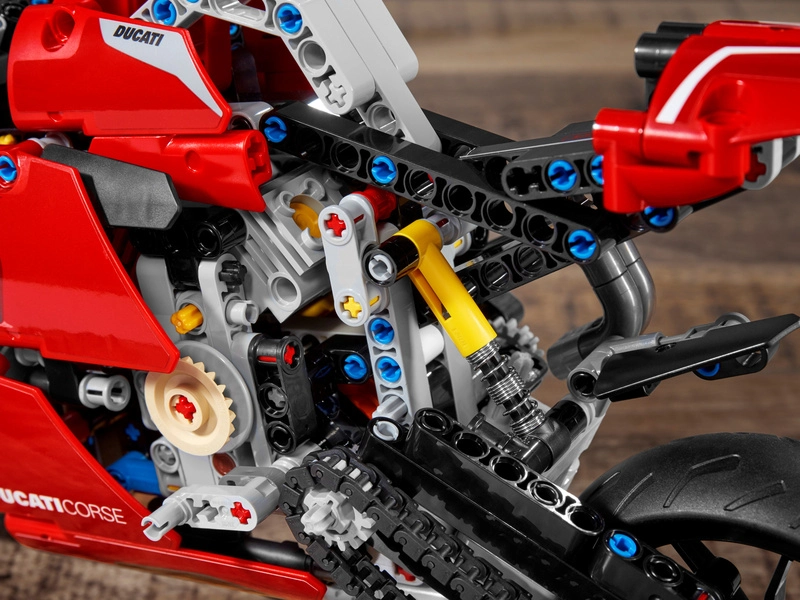 LEGO Technic – Ducati Panigale V4 R