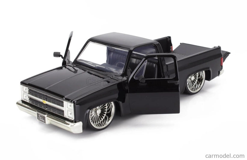 Jada Chevrolet C-10 Pick-up Custom 1985 1:24 Black