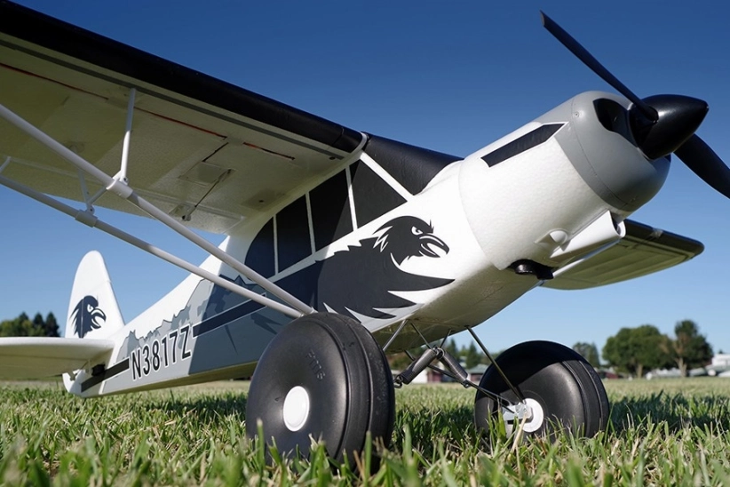 RC letadlo PA-18 Super Cub 1700 mm s plováky ARF