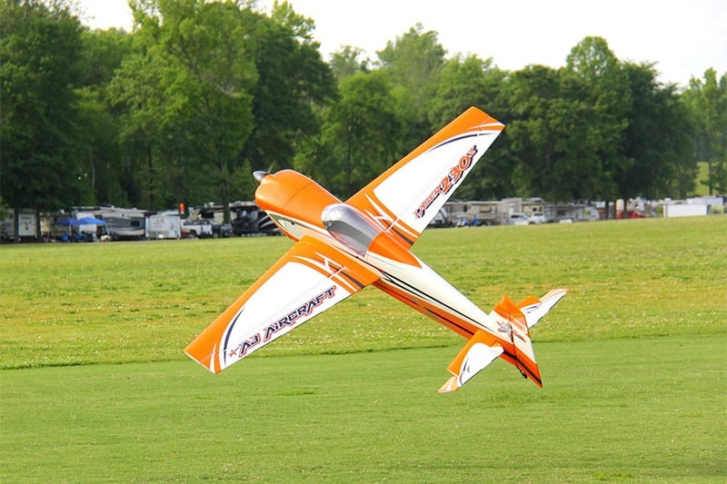 RC letadlo 105" Laser 230z ARF 2,66m, oranžová