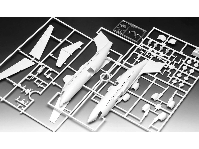 Revell BAe 146 (RJ85) (1:144) (súprava)