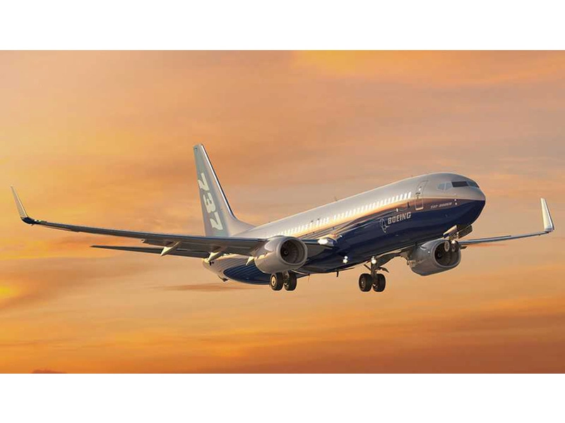 Revell Boeing 737-800 (1:288) (súprava)