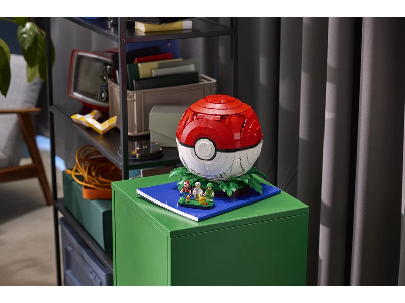 LEGO Pokémon - Poké Ball s ikonickými okamihmi Trénerov