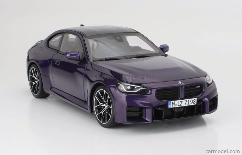 Minichamps BMW radu 2 M2 Coupe (g87) 2023 1:18 Purple