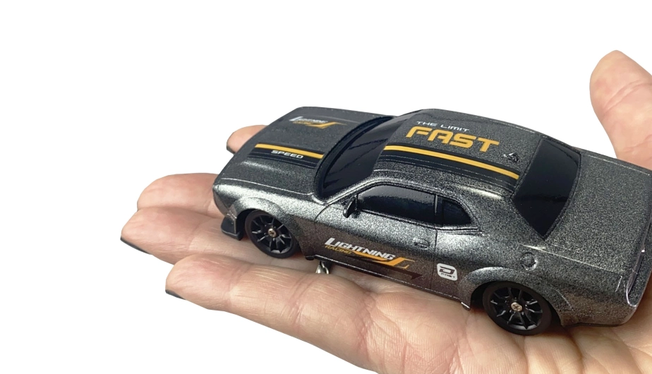 Drift Sport RC Muscle Car s gyroskopom 4WD 1:43 RTR sivá