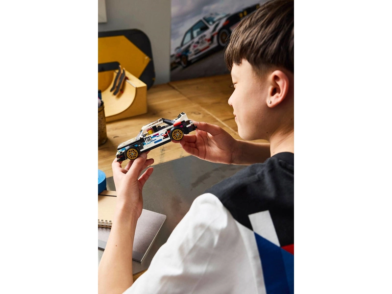 LEGO Speed Champions - BMW M3 (E30)