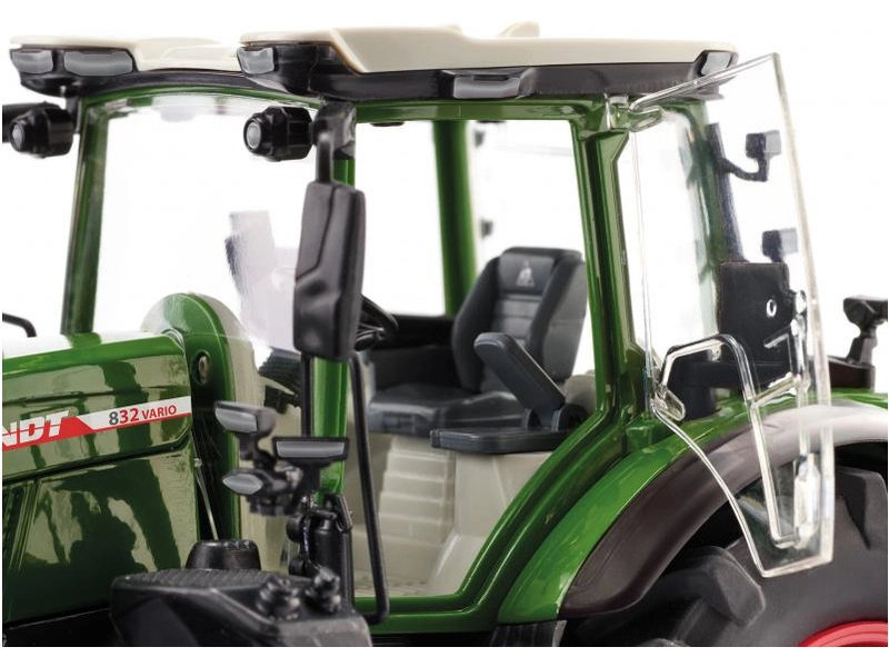 Wiking Fendt 832 Vario 1:32