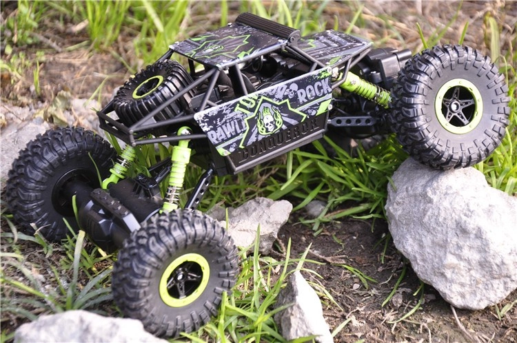 RC auto Conqueror 1:18, zelená