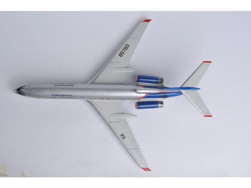 Zvezda Tupolev Tu-154M (1:144)