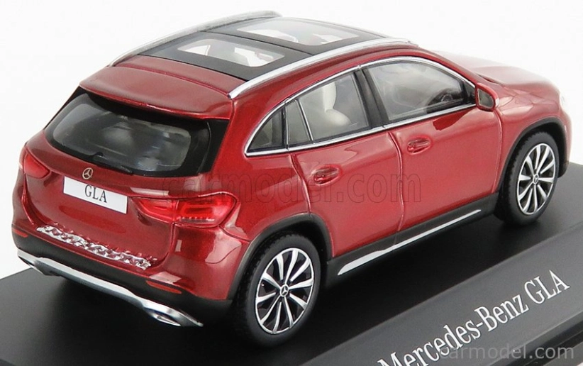 Spark model Mercedes Benz Gla-class (h247) 2020 1:43 Designo Patagonia Bright Met Red
