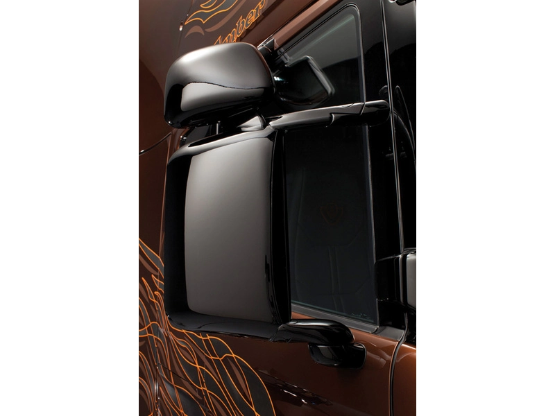 Italeri SCANIA R BLACK AMBER (1:24)