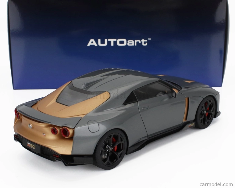 Autoart Nissan Gt-r50 by Italdesign Goodwood Version 2021 1:18 Liquid Kinetic Grey - Energetic Sigma Gold