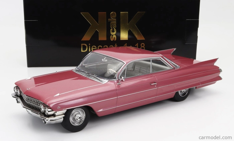 Cadillac Series 62 Coupe Deville 1961 v mierke 1:18 Ružová