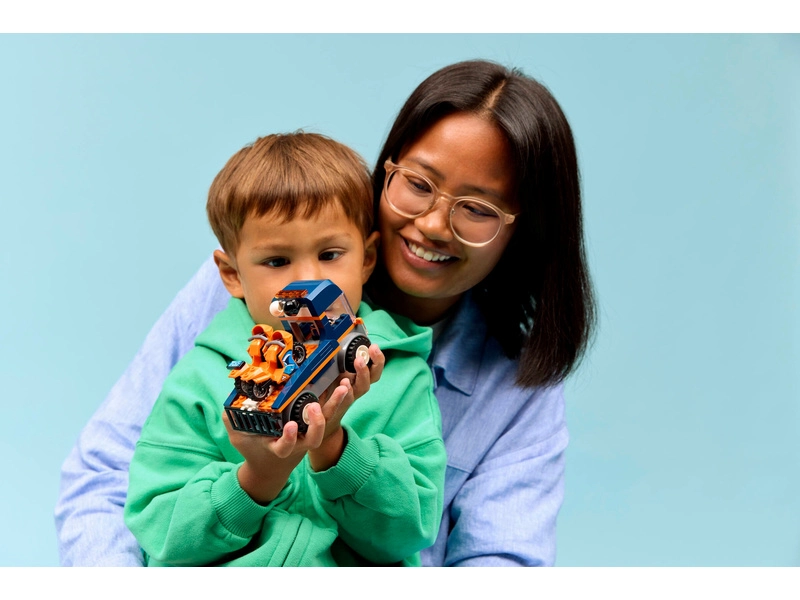 LEGO City - Kamión na prepravu motoriek