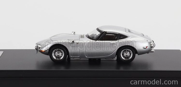 Lcd-model Toyota 2000gt Coupe 1967 1:64 Silver