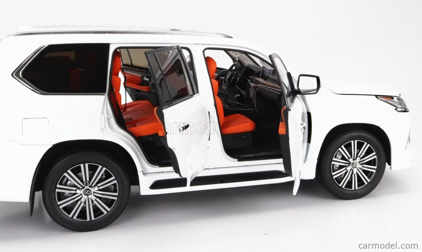 Lcd-model Lexus Lx570 2022 1:18 Bílá