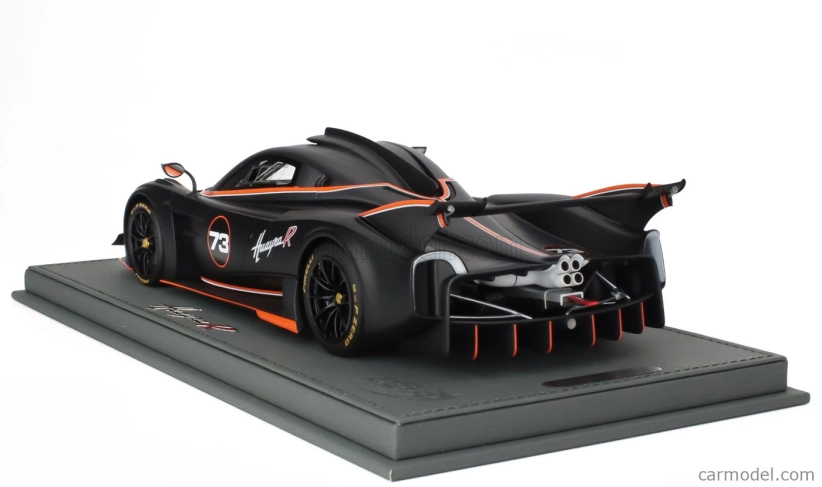 Bbr-models Pagani Huayra R N 73 Racing 2021 - Con Vetrina - S vitrínou 1:18 Matte Black Carbon