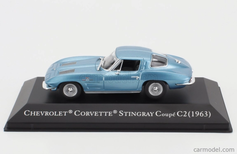 Edicola Chevrolet Corvette Stingray C2 Coupe 1963 - Con Vetrina - With Showcase 1:43 Světle Modrá Met