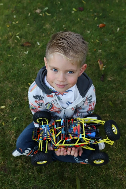 RC auto Písečná buggy Across Unlimited + náhradní baterie | RCprofi.cz
