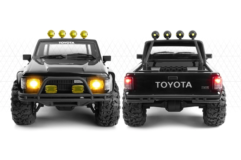RC auto Venture18 Flux 1985 Toyota Hilux SR5, černá